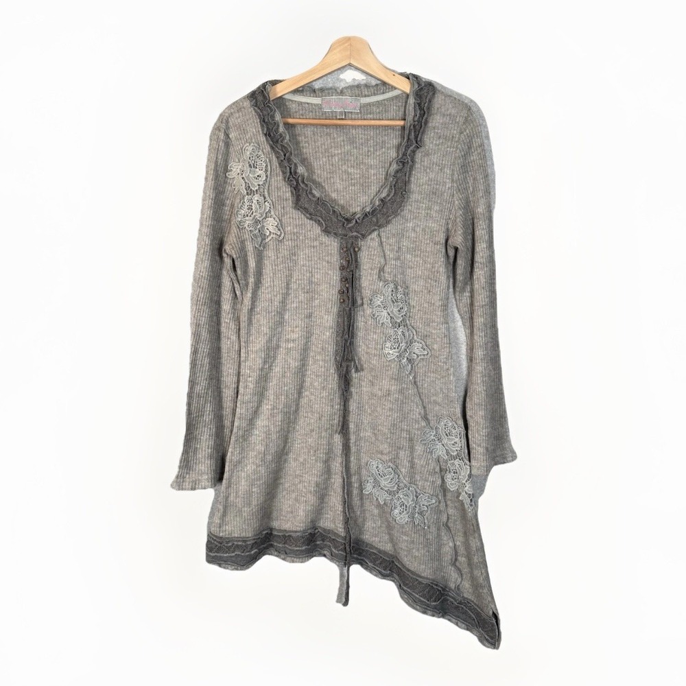 Pretty angel tunic top womens large gray Y2K vintage fairy sweater
